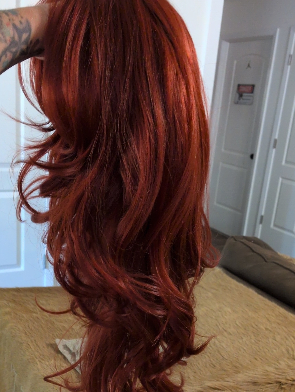 Hand-Tied Long Wavy Auburn Women's Wig - Unbranded